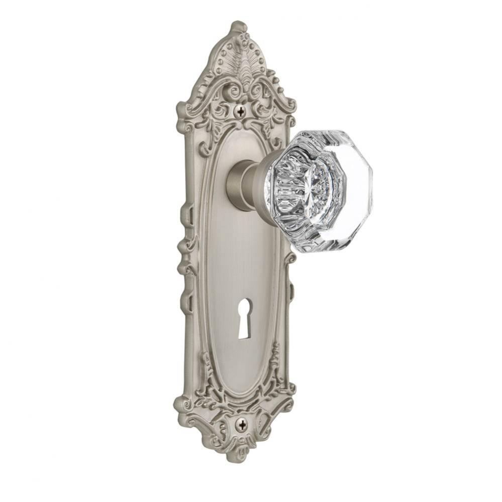 Nostalgic Warehouse Victorian Plate with Keyhole Privacy Waldorf Door Knob in Satin Nickel