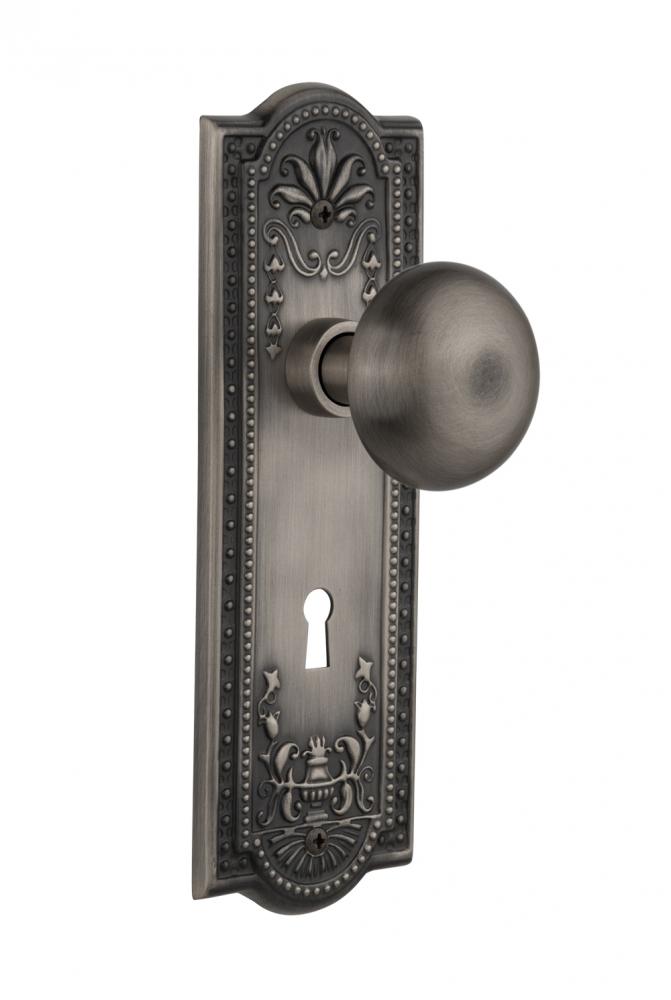 Nostalgic Warehouse Meadows Plate with Keyhole Privacy New York Door Knob in Antique Pewter
