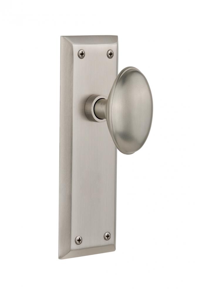 Nostalgic Warehouse New York Plate Privacy Homestead Door Knob in Satin Nickel