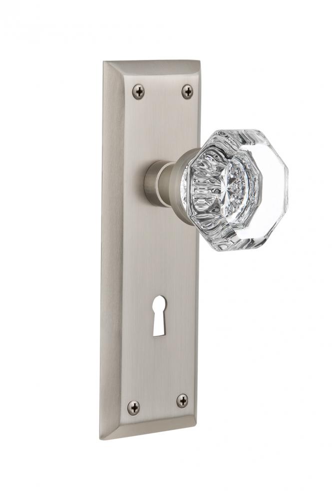 Nostalgic Warehouse New York Plate with Keyhole Privacy Waldorf Door Knob in Satin Nickel