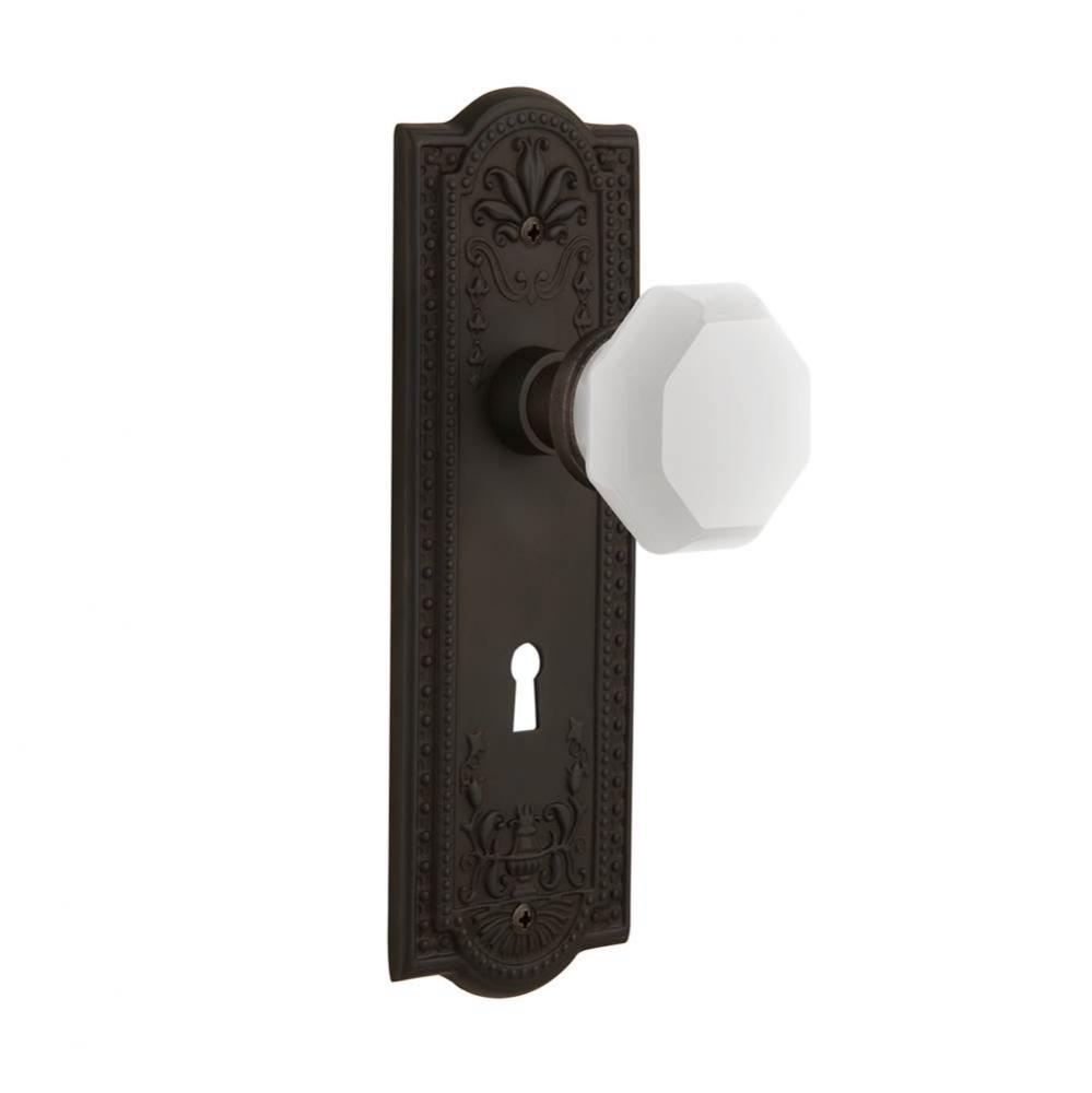 Nostalgic Warehouse Meadows Plate with Keyhole Passage Waldorf White Milk Glass Knob in Oil-Rubbed