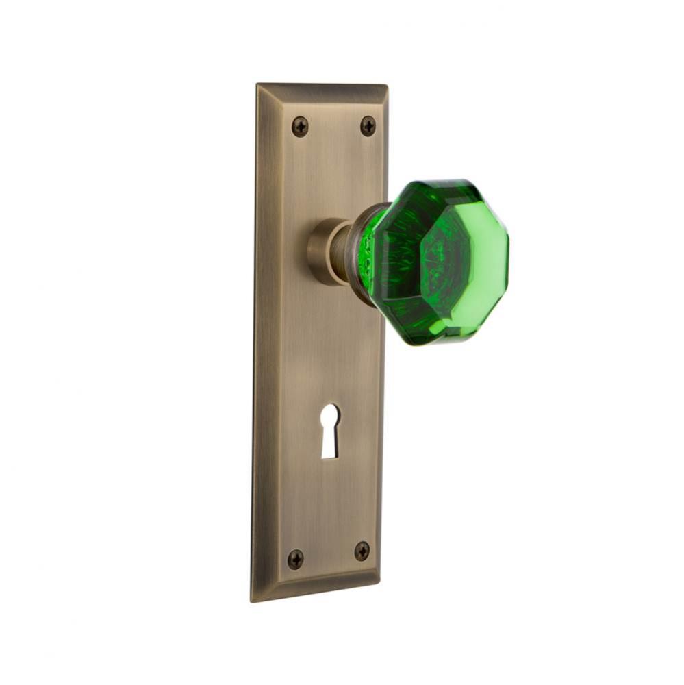 Nostalgic Warehouse New York Plate with Keyhole Privacy Waldorf Emerald Door Knob in Antique Brass