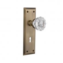 Nostalgic Warehouse 704564 - Nostalgic Warehouse New York Plate with Keyhole Passage Crystal Glass Door Knob in Antique Brass