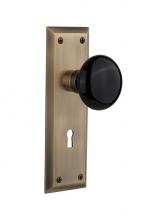 Nostalgic Warehouse 710075 - Nostalgic Warehouse New York Plate with Keyhole Passage Black Porcelain Door Knob in Antique Brass