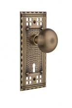 Nostalgic Warehouse 710142 - Nostalgic Warehouse Craftsman Plate with Keyhole Passage New York Door Knob in Antique Brass