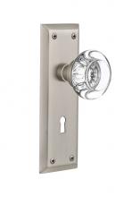 Nostalgic Warehouse 712280 - Nostalgic Warehouse New York Plate with Keyhole Passage Round Clear Crystal Glass Door Knob in Sat