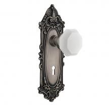 Nostalgic Warehouse 749462 - Nostalgic Warehouse Victorian Plate with Keyhole Privacy Waldorf White Milk Glass Knob in Antique