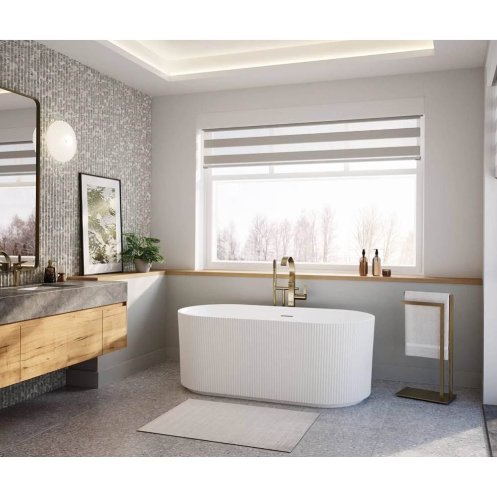 Tori Matte 5932 Acrylic Freestanding Center Drain Bathtub in Matte White