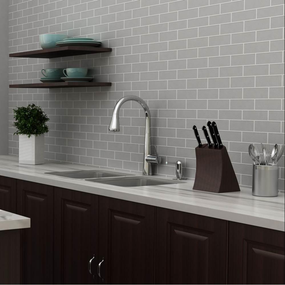 Edgewater® Single-Handle Multi Spray Pull-Down Kitchen Faucet 1.8 gpm/6.8 L/min