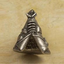 Anne At Home 883 - Teepee