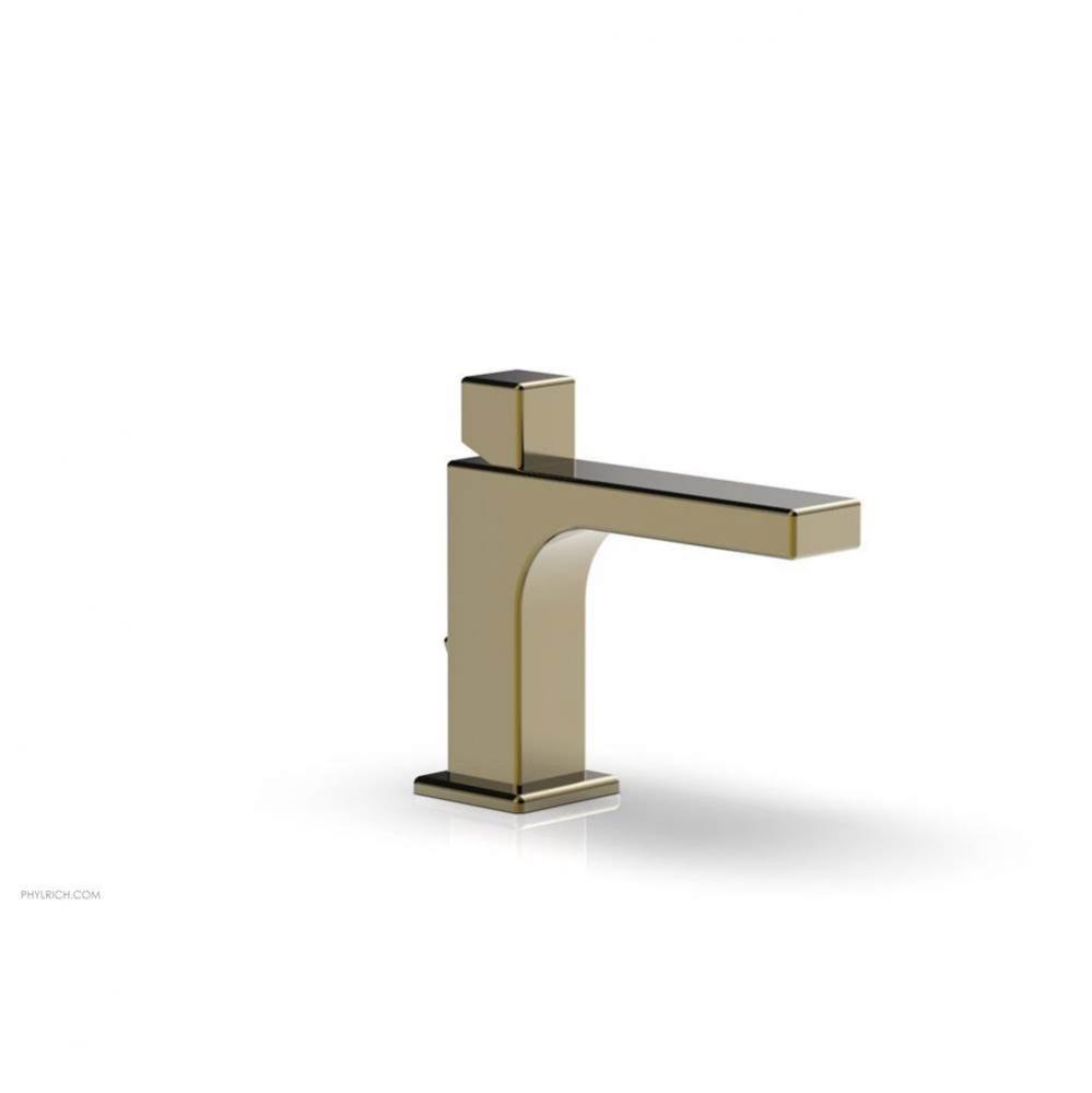 MIX Single Hole Lavatory Faucet Cube Handle 4-3/4'' Height 290L-08