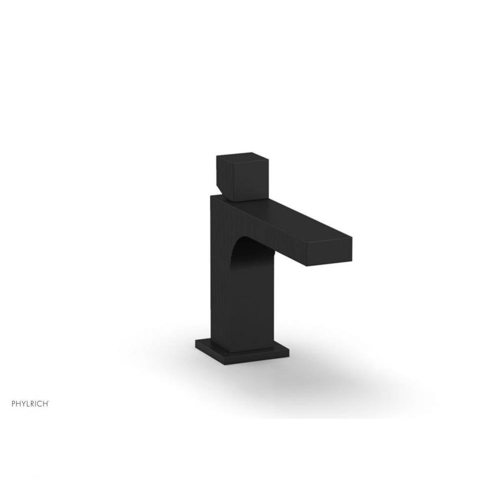 STRIA Single Hole Lavatory Faucet 291L-08