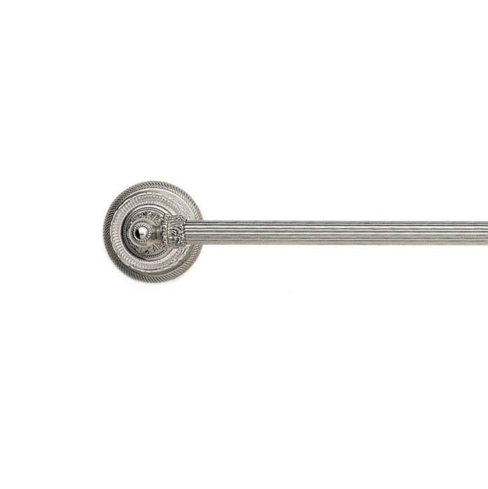 18In Towel Bar, Loui