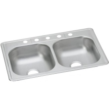 Elkay D233215 - Dayton Stainless Steel 33'' x 21-1/4'' x 6-9/16'' 5-Hole Equal Doubl
