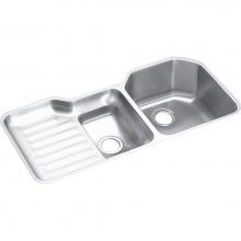 Elkay ELUH4221R - 18 Gauge Stainless Steel 41.5'' x 20.5'' x 9.5'' Double Bowl Undermo