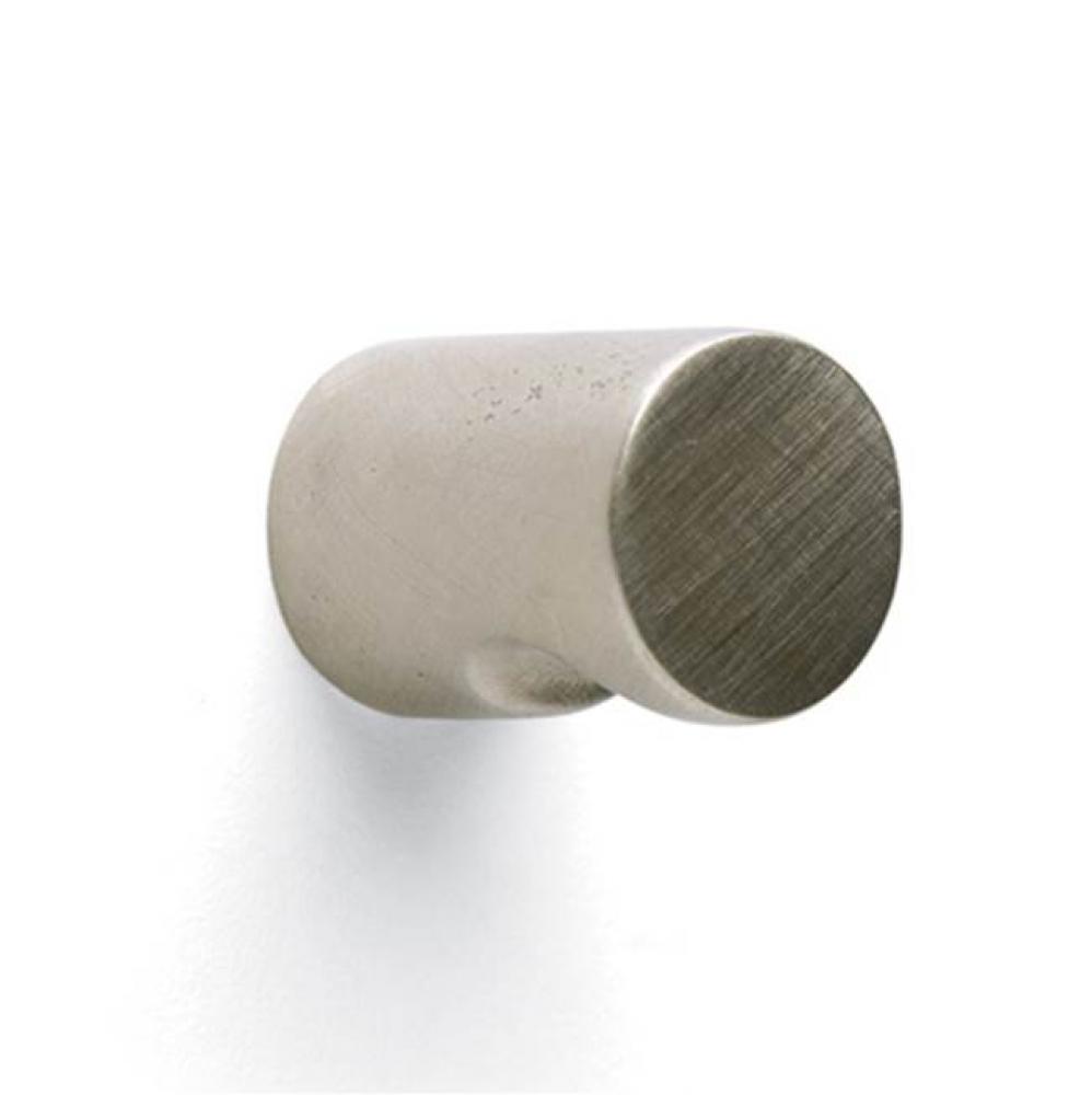 3/4'' Dowel style cabinet knob.