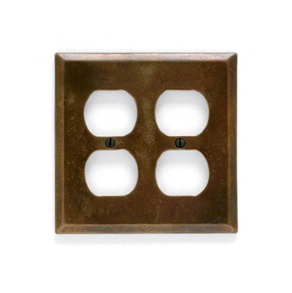 4 3/4'' x 4 1/2'' Bevel Edge 2-gang outlet cover.