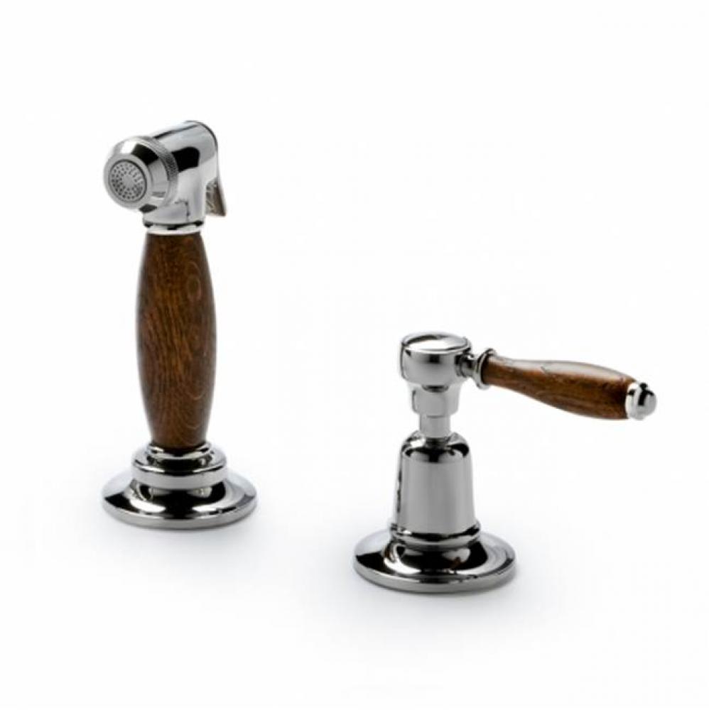 Easton Classic Spray, Oak Lever Handle in Chrome,