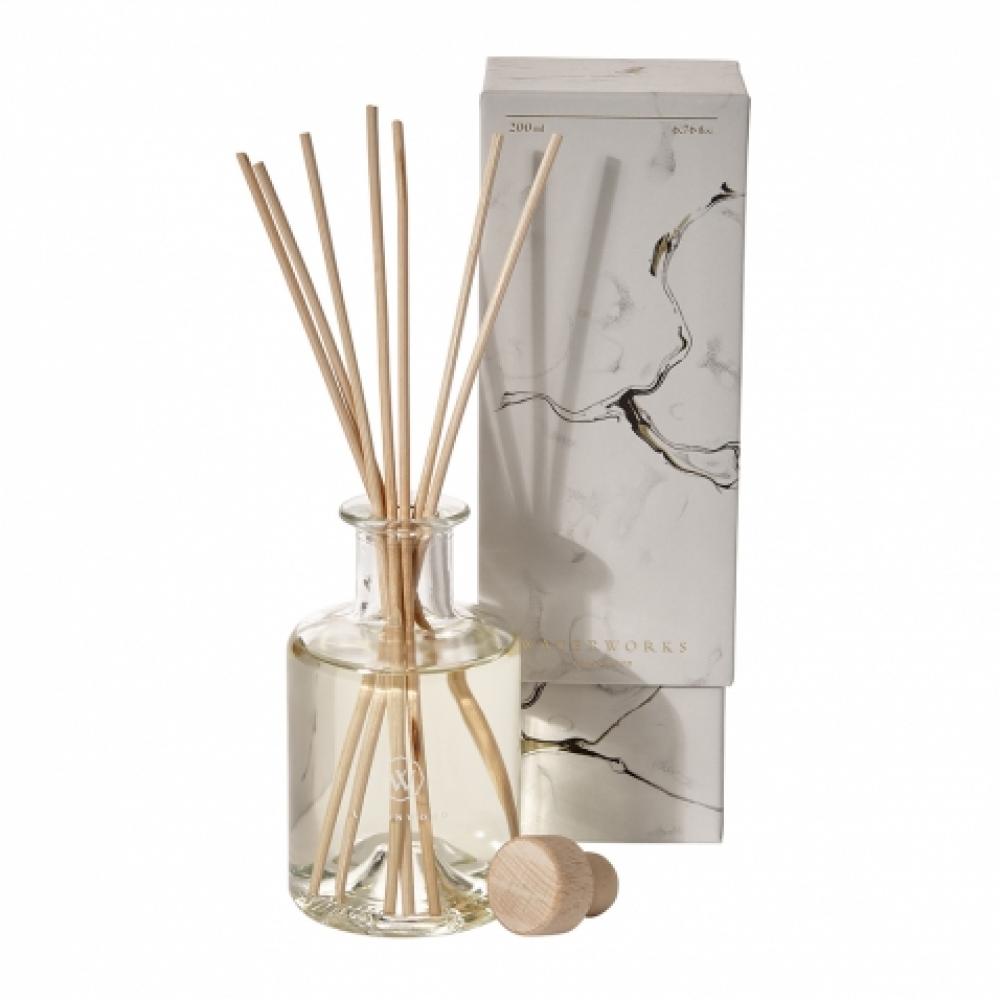 Diffuser in Lemonwood