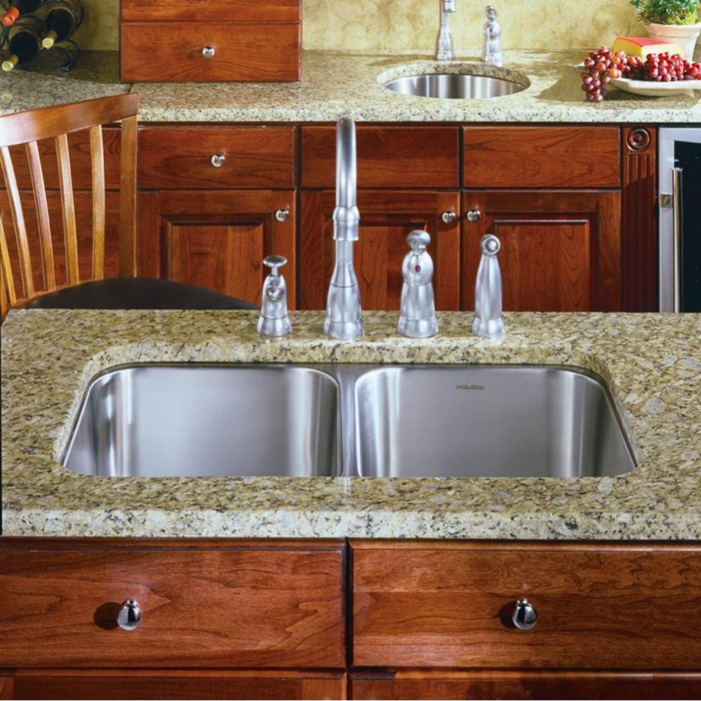 Classic 32'' Undermount Stainless Steel 50/50 Double Bowl Kitchen Sink