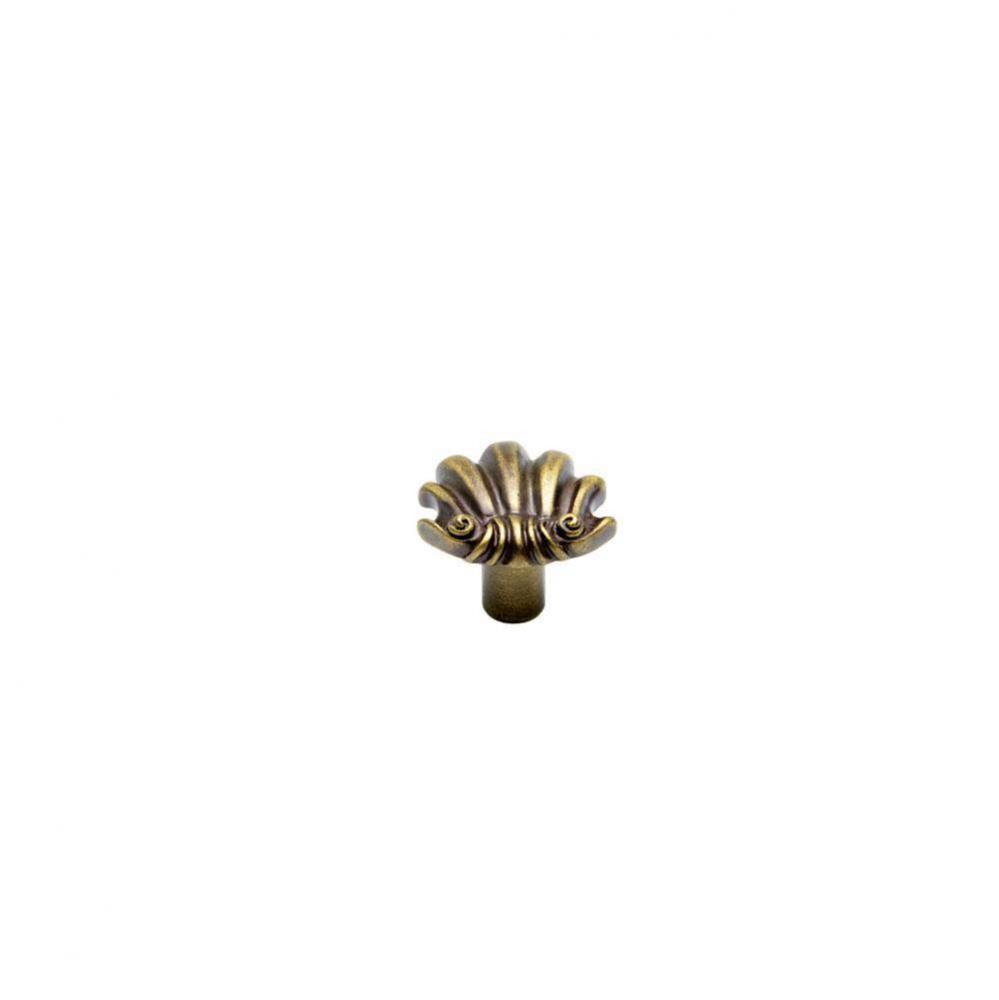 Aphrodite Medium Shell Knob