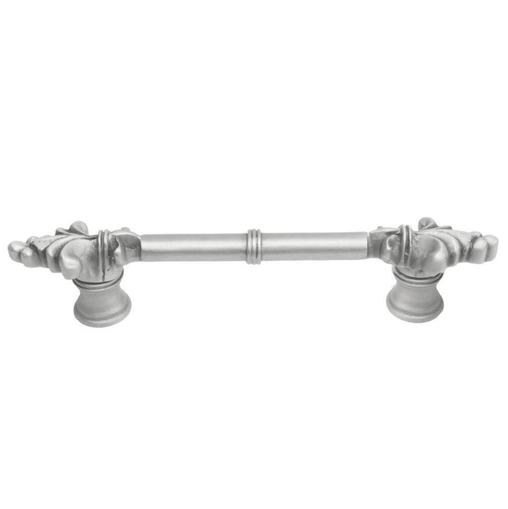 Charlemagne Classic 4'' O.C. Pull w/ Small Fleur De Lys On Ends