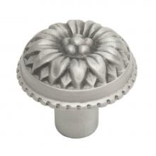 Carpe Diem Hardware 830-0 - Acanthus Large Knob Rosette Style