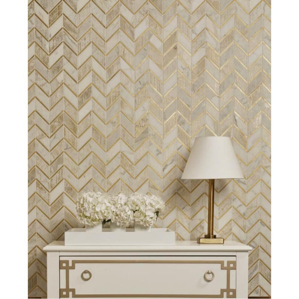 Luminous Ray Calacatta w/ Gold (H & Combed)
