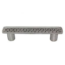 Vicenza Designs P1150-SN - Gioiello, Pull, Kisses, 3 Inch, Satin Nickel