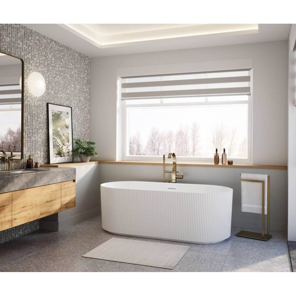 Tori 6732 Acrylic Freestanding Center Drain Bathtub in White