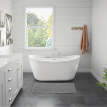 Maax Canada 106843-000-002-000 - Suna 58 x 32 AcrylX Freestanding Center Drain Bathtub in White with White Skirt