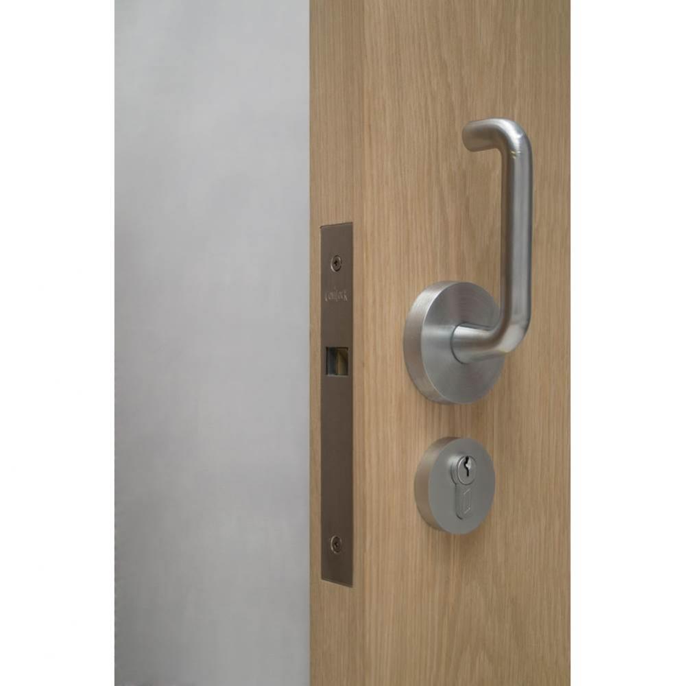 CL100 ADA Lever - Turn / Key - Satin Chrome