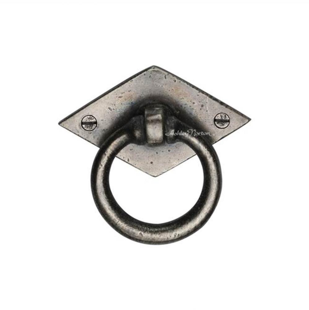 Round Drop Pull on Plate