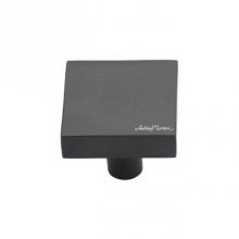 Manzoni TC.3897 11/2 - Square Disc Knob